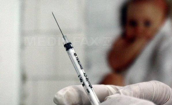 Ce spun vedetele care au copii despre vaccinare şi epidemia de rujeolă