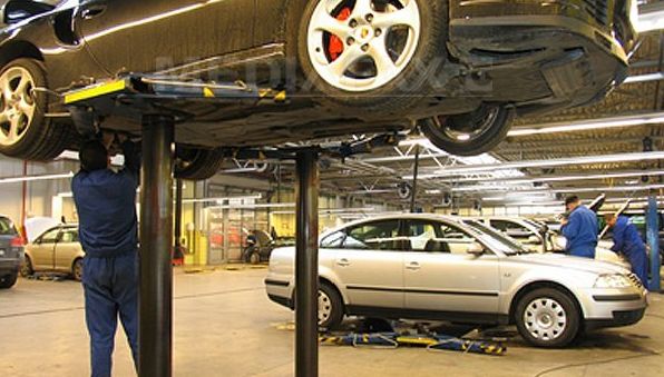 PSD vrea să audieze în Parlament ASF, Consiliul Concurenţei şi ANAF legat de situaţia preţului RCA