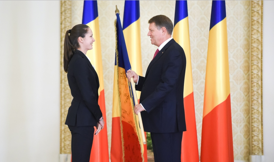 Simona Pop, decorată de preşedintele Iohannis