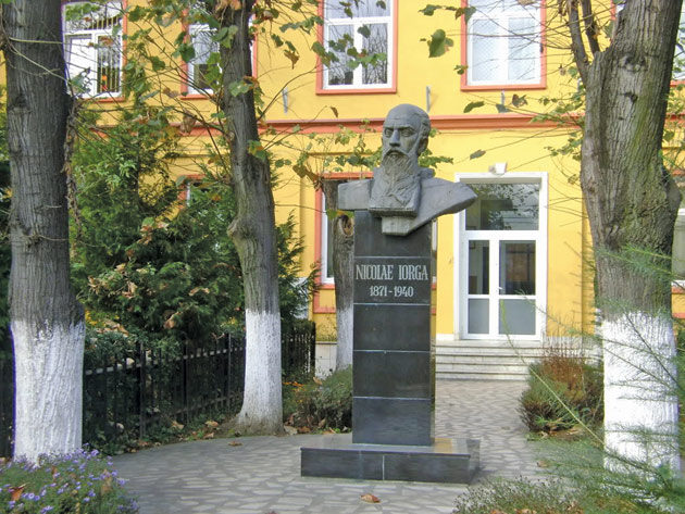 nicolae-iorga3