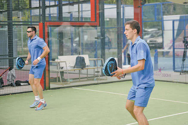 Record Mondial: Patru români au jucat cel mai lung meci de padel din istorie