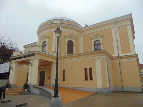 Teatru sau… Színház?