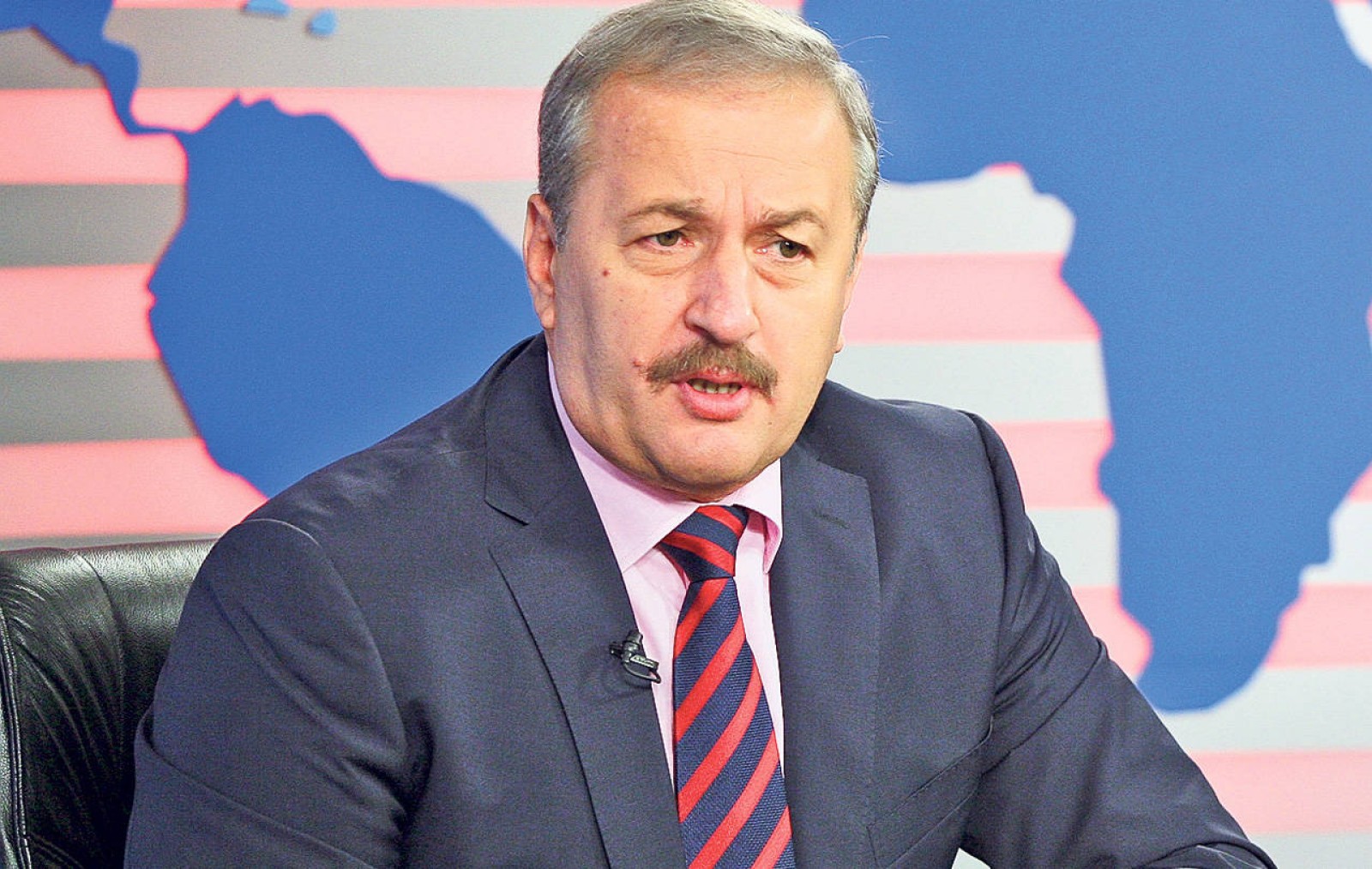 Vasile Dîncu și-a dat demisia din Guvern. Motivul: Nu poate colabora cu Președintele Iohannis