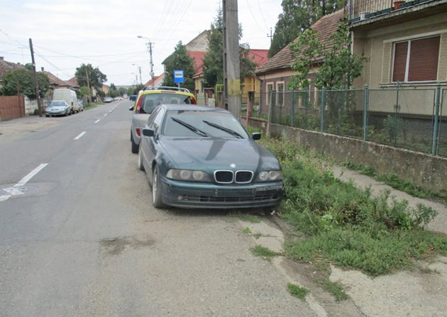 Proprietarii mașinilor abandonate riscă amenzi uriașe