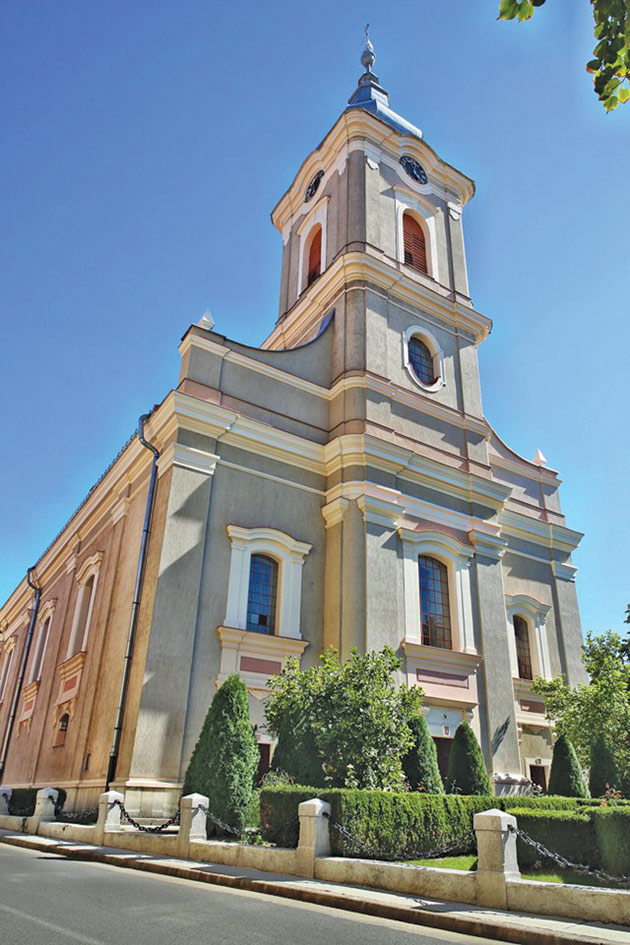 biserica-cu-lanturi-1