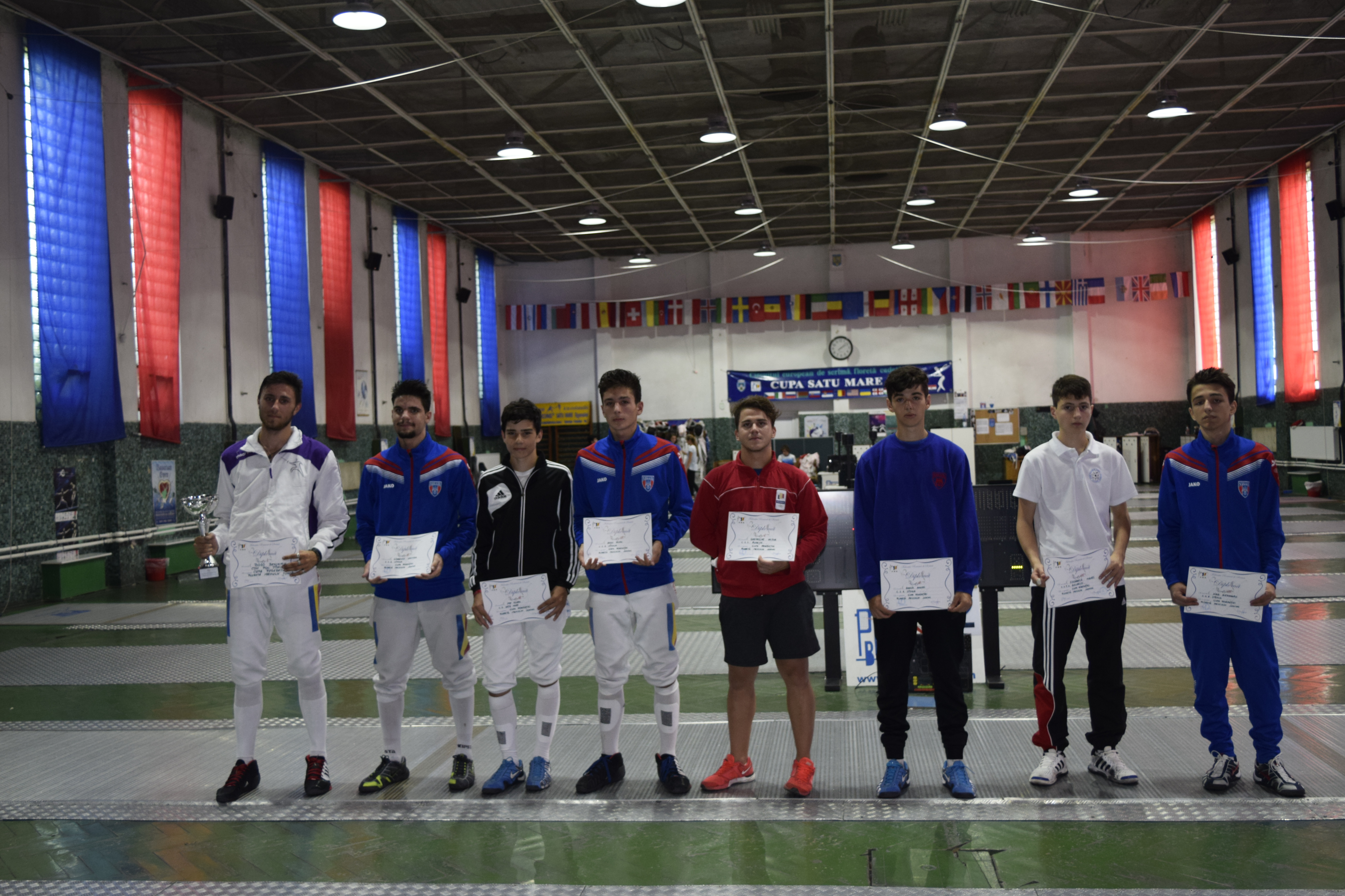 Floretă-juniori  /  Benjamin Bodo a luat Cupa Federaţiei