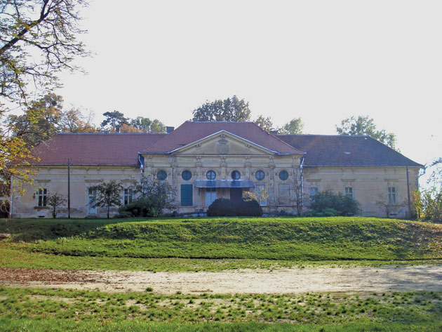 Bijuteriile arhitectonice ale judeţului