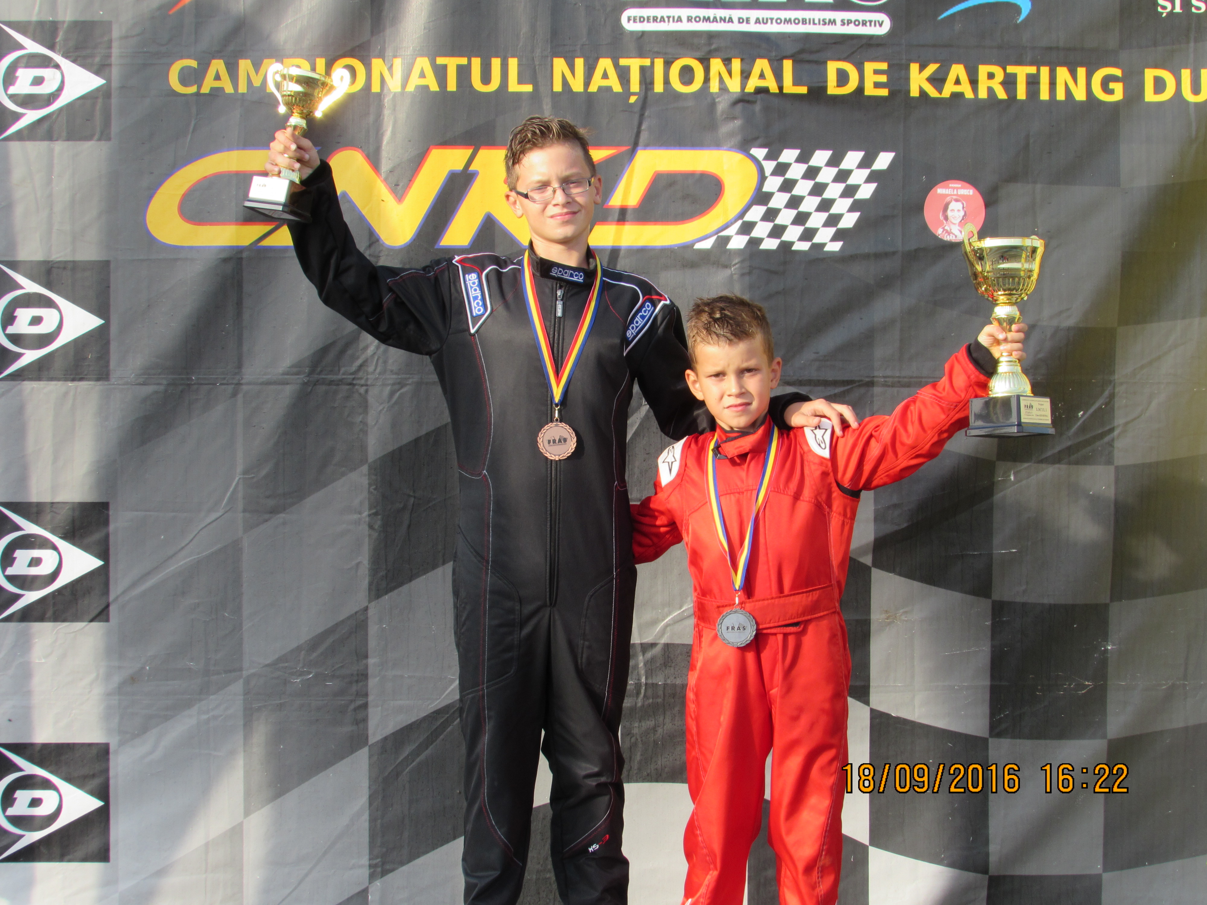 Karting  /  Frații Bota, pe podium la Prejmer