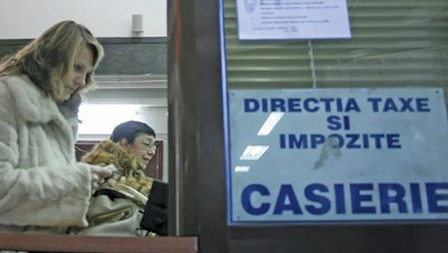 Sute de sătmăreni, executați silit de Finanțele locale