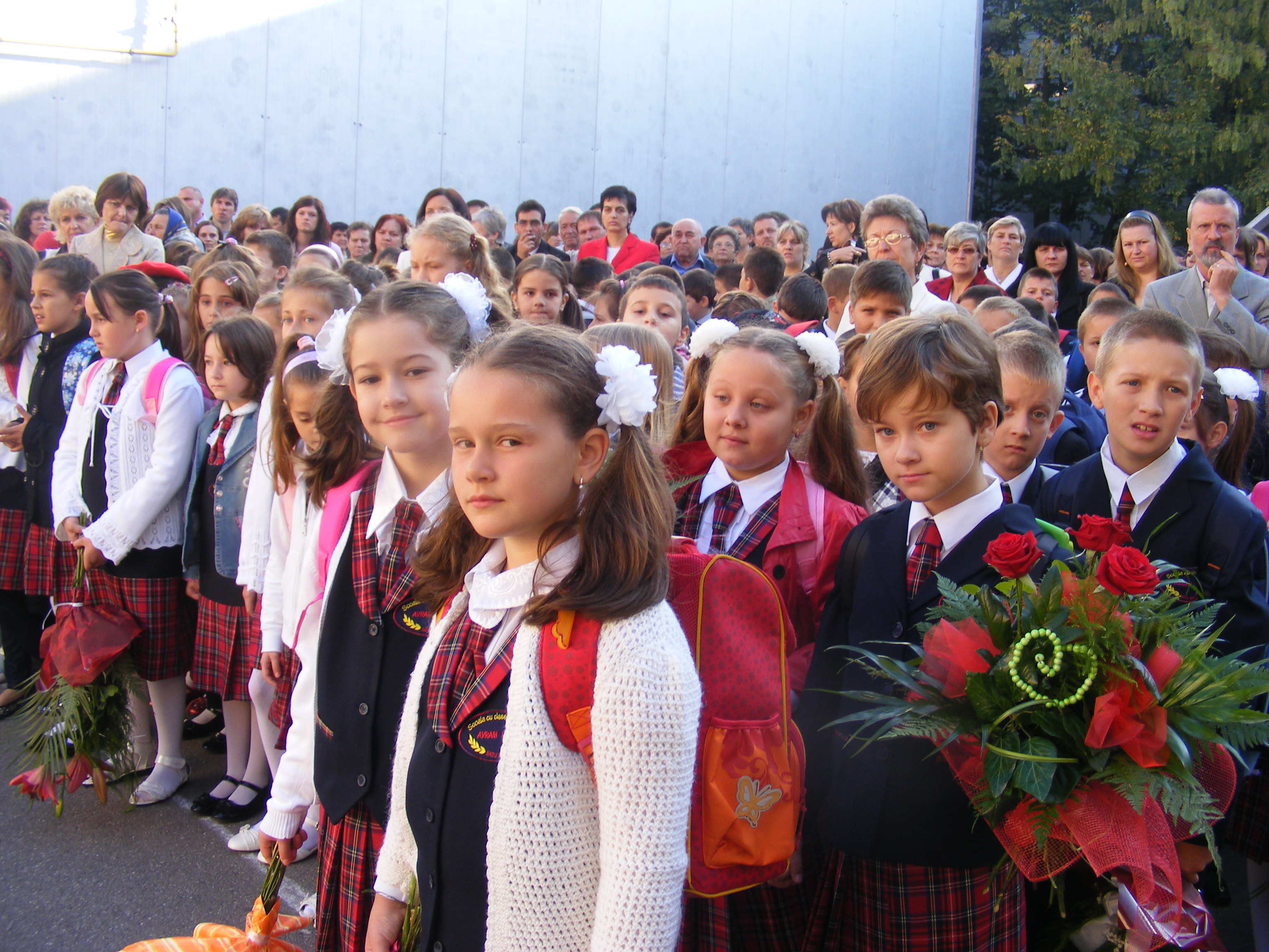 Elevii sătmăreni se întorc la școală