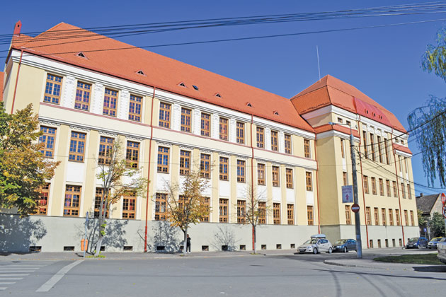 Istoria Colegiului Naţional „Mihai Eminescu”