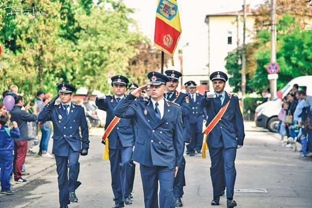 Paradă militară de Ziua  Pompierilor