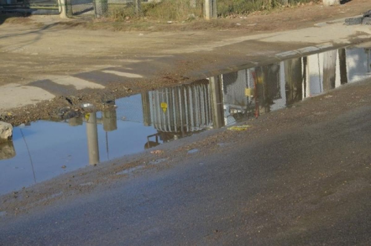 Se revarsă apa…  Dar pe banii cui?