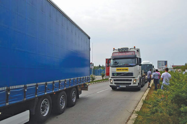 Începe protestul! Zeci de tiruri vor bloca astăzi Sătmarul
