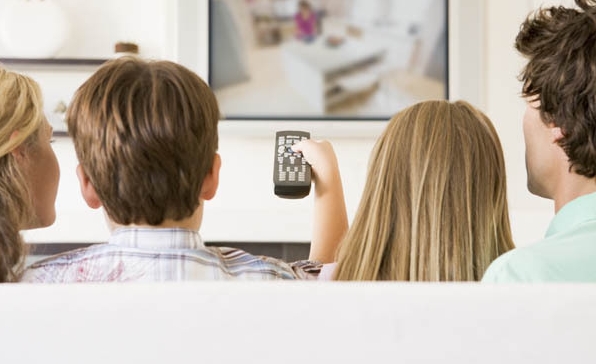 Televiziunile naţionale, obligate să difuzeze informaţii ştiinţifice şi tehnologice