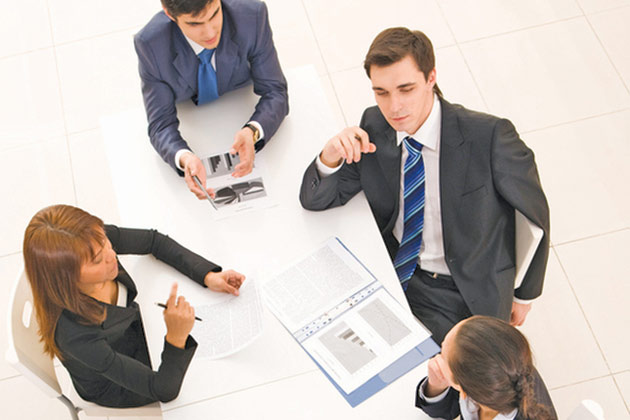 Curtea Europeană de Justiţie a decis: Orele petrecute în drum spre muncă, considerate ore de lucru