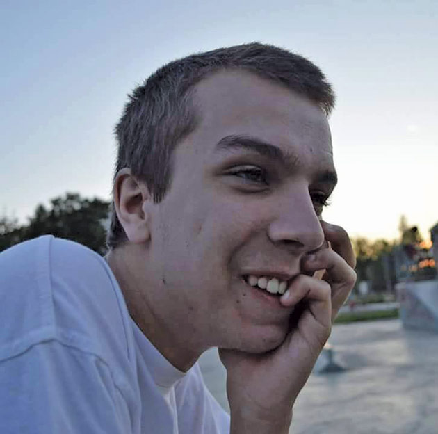 Tânărul acuzat că a tras cu pușca în Centrul Nou se apără