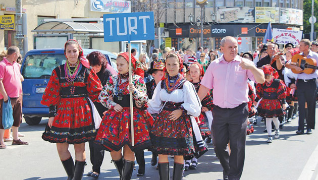 Turţ – locul unde „oşenia” se  reflectă în conştiinţa localnicilor ca o realitate aparte vie şi concretă