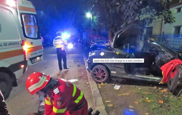 Un bărbat a decedat după ce s-a izbit cu mașina de un copac