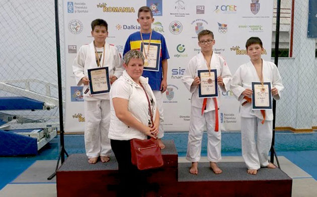 Medalii pentru gemenii Felber