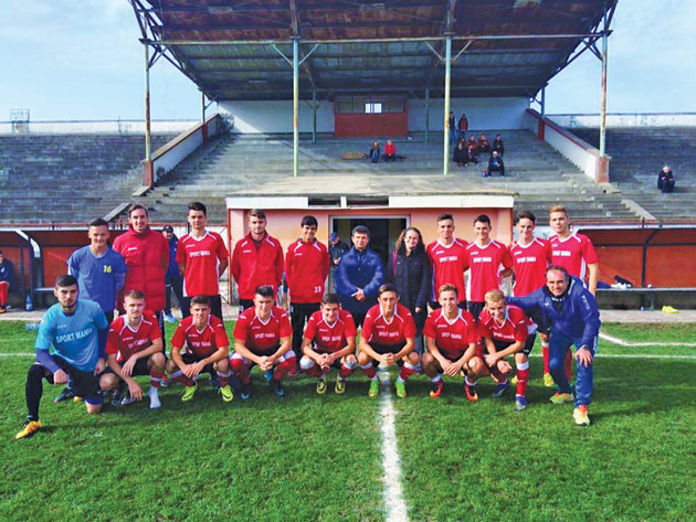 La trei puncte de lider