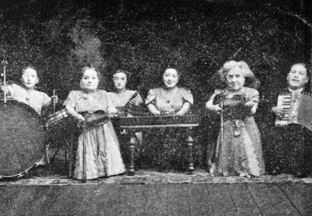 Povestea piticilor din Rozavlea