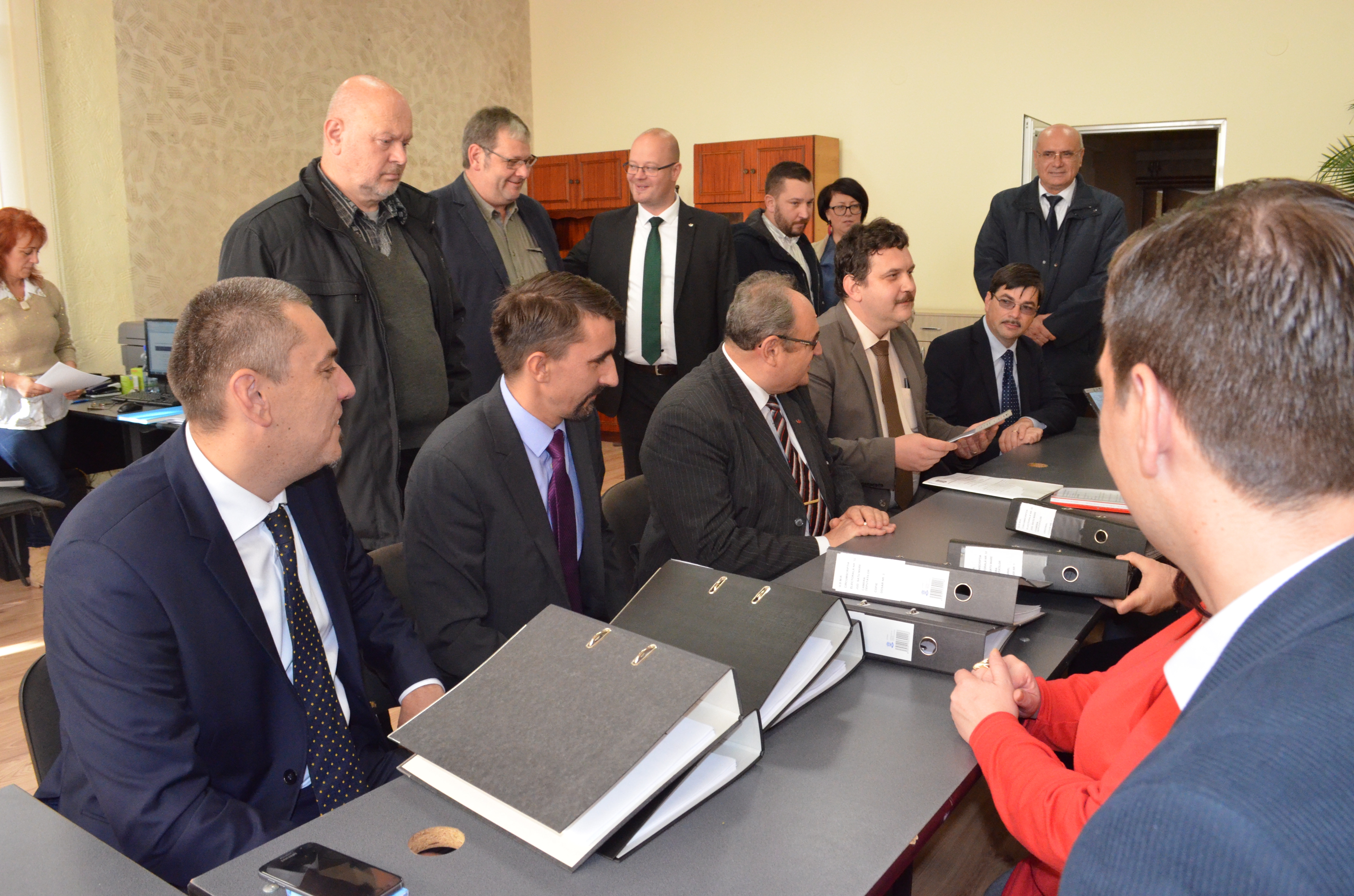 UDMR a depus listele pentru alegerile parlamentare la BEJ