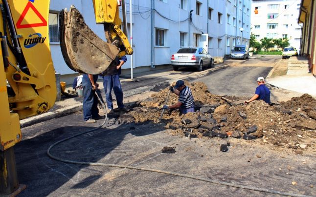 “Dorel” loveşte şi la  Satu Mare. A lăsat patru cartiere fără telefonie şi internet