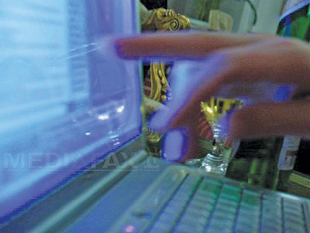 Doi antreprenori care au transformat în afacere „armele” din mediul virtual şi-au triplat vânzările