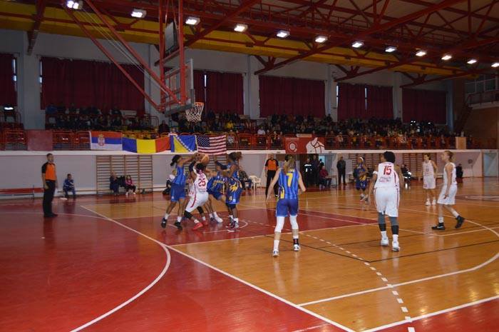 Săptămână de foc pentru fetele lui Araujo