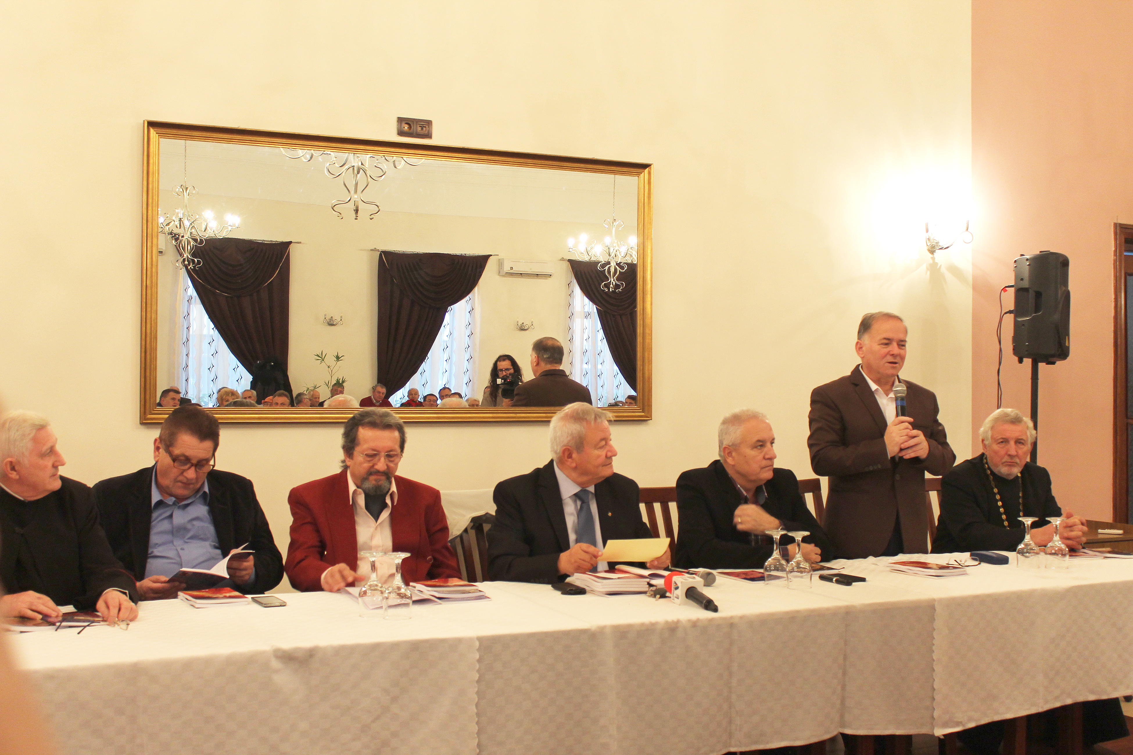 Două cărți lansate cu succes!