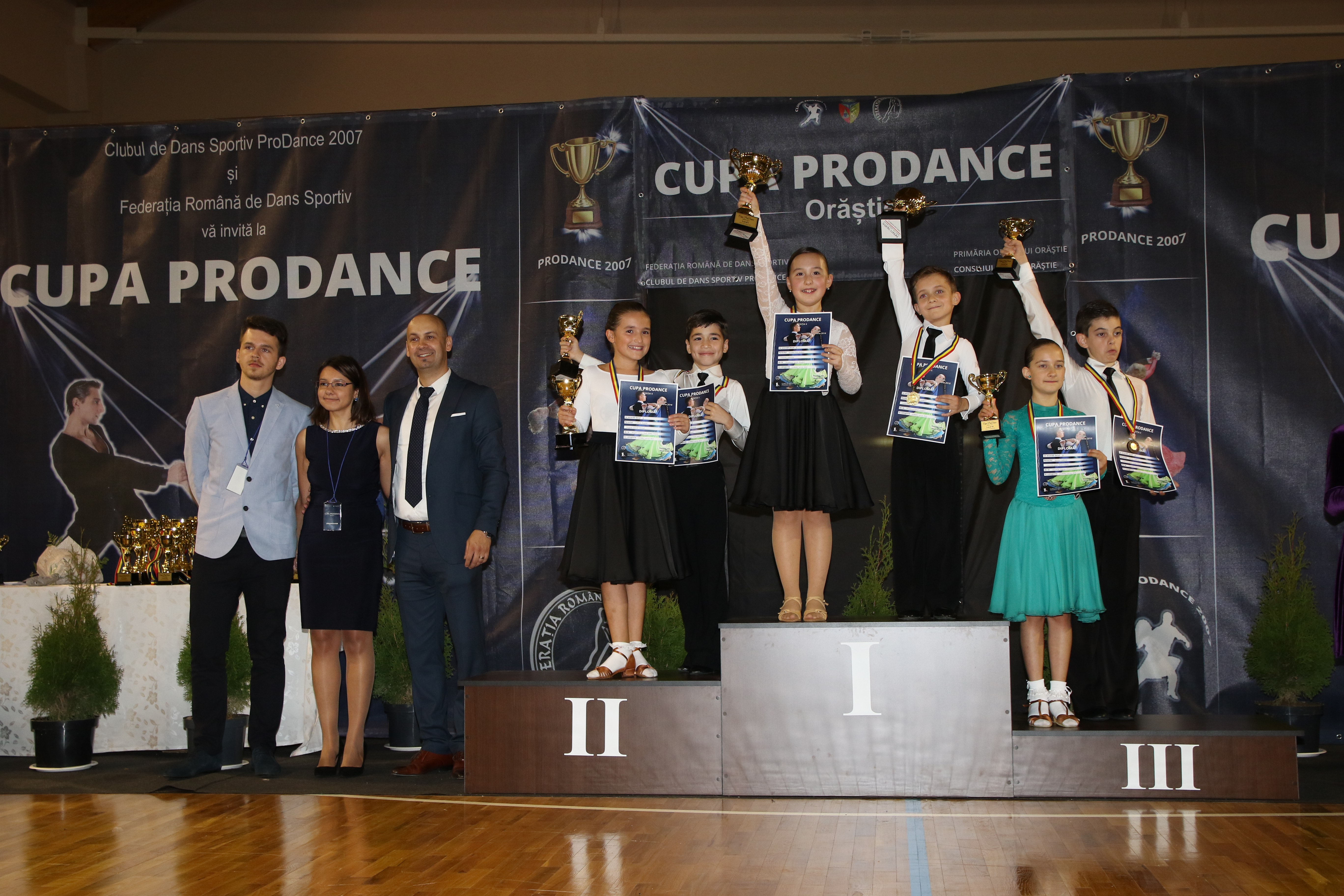 Pe doi la Cupa Prodance de la Orăştie