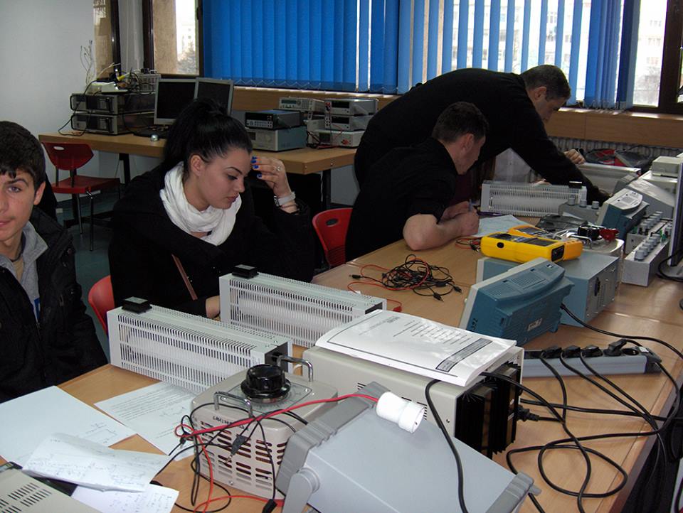 Clujenii au dominat concursul TopFiz de la Satu Mare