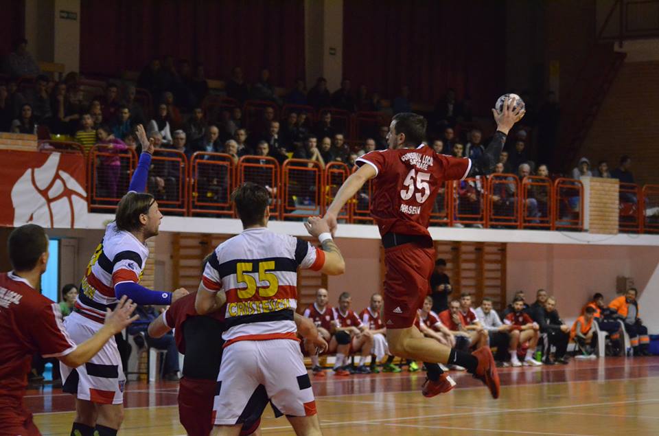 Dinamo termină anul pe primul loc