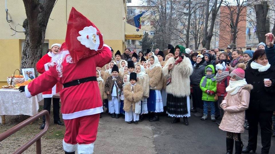 Serbare de Crăciun pentru ambulanțierii sătmăreni