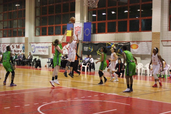 Aproape de surpriză!