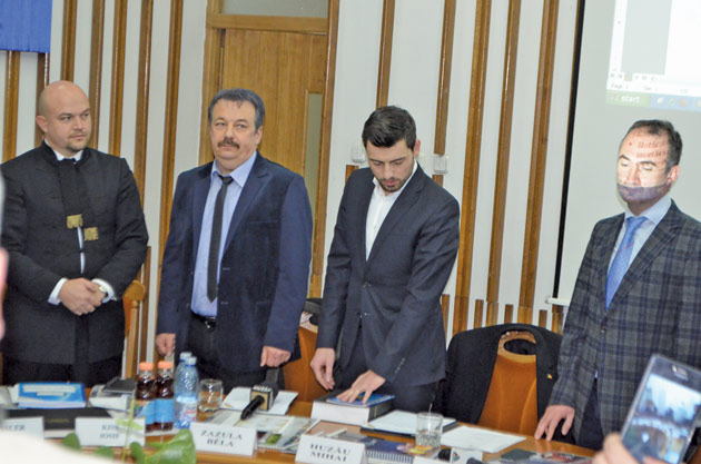 Noii consilieri locali sătmăreni au depus ieri jurământul