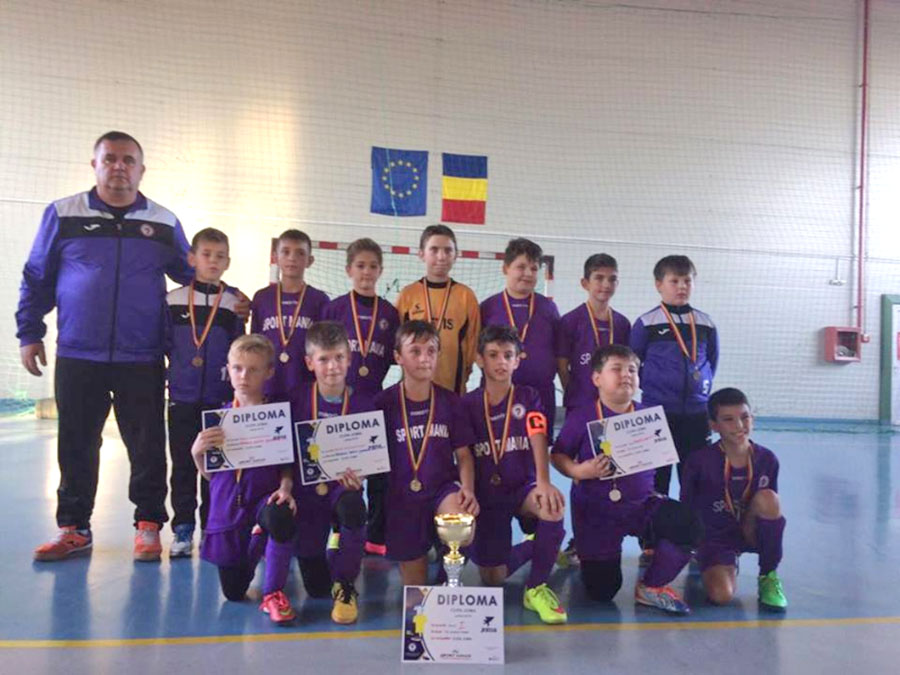 Fotbal copii  / Baftă la zonă!