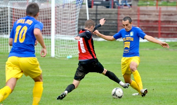 Pe terenul ultimei clasate