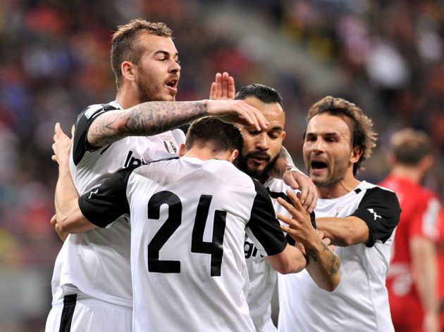 Teixeira şi Morais la Steaua pentru un milion