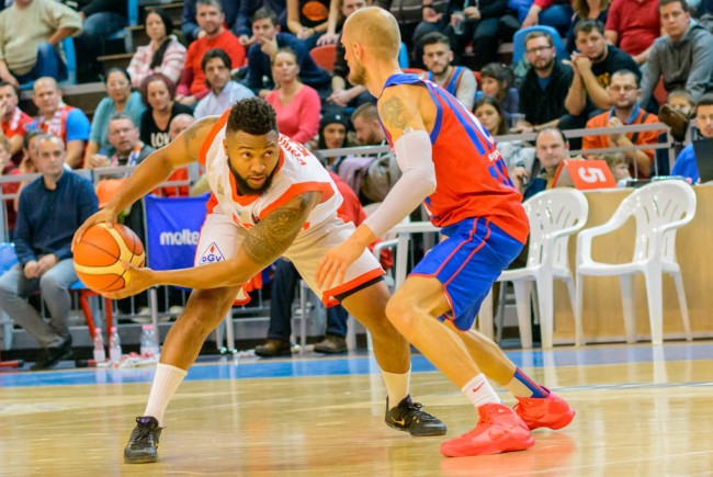 Baschet masculin  /  CSM CSU Oradea, victorioasă în fața Stelei