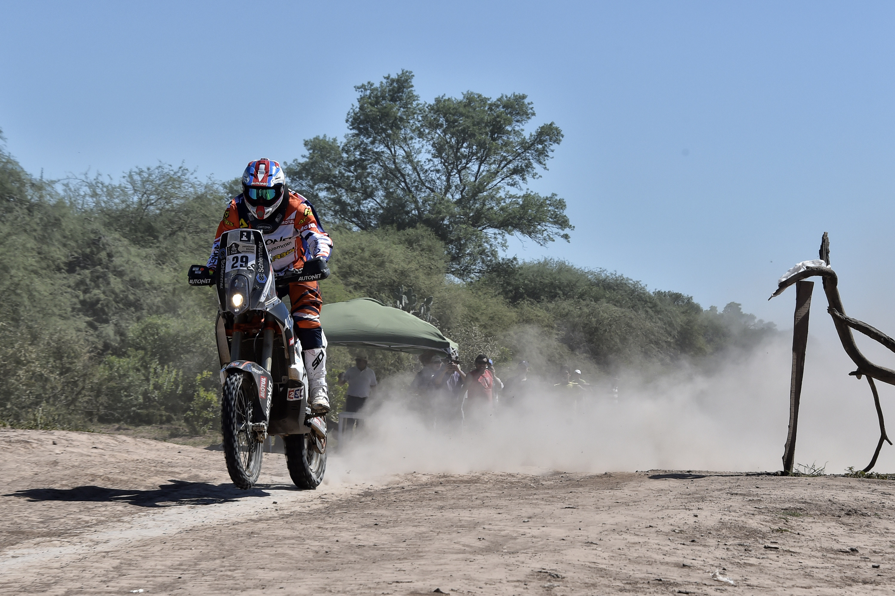 Mani Gyenes, pe 29 înainte de intrarea în Munţii Anzi