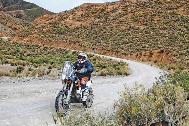 Mani Gyenes este pe 18 la general la jumătatea Dakar 2017