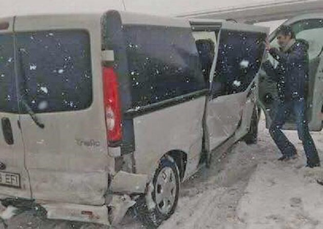 Microbuz din Satu Mare, implicat într-un grav accident în Ungaria