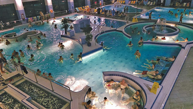 Aqua Star îi aşteaptă pe sătmăreni la bălăceală şi pe timpul iernii