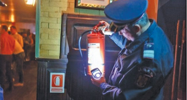 203.000 de lei, amenzi date cluburilor într-o singură noapte pentru nereguli privind incendiile