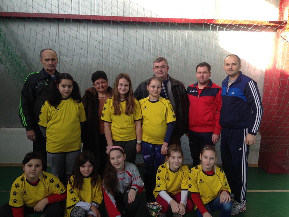 Fetele de la Şcoala V. Lucaciu, campioane judeţene