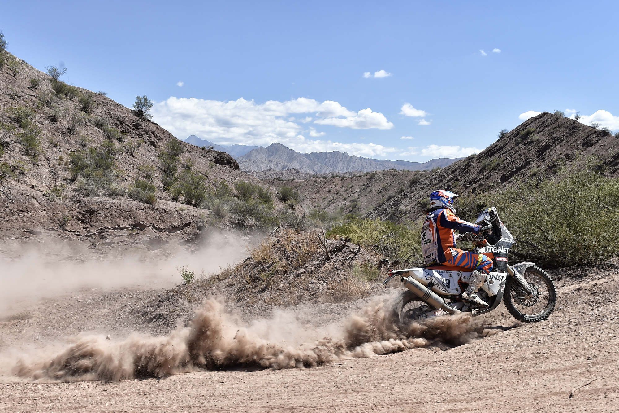 Michael Metge a fost deposedat de victorie în etapa a 10-a
