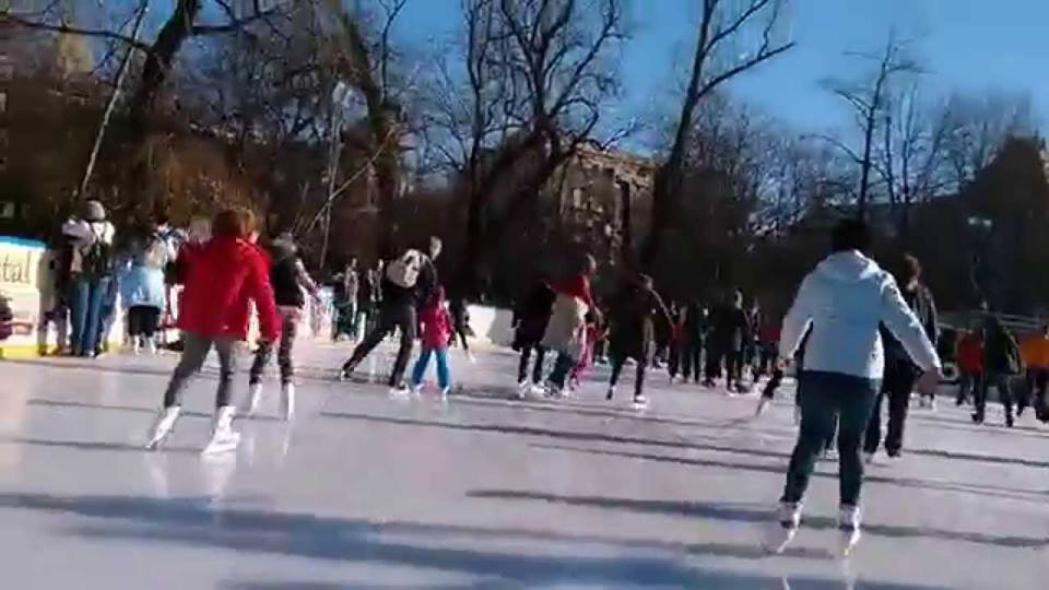 Singurul patinoar în aer liber se află la Carei