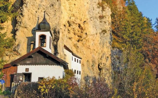 Un schit austriac caută sihastru